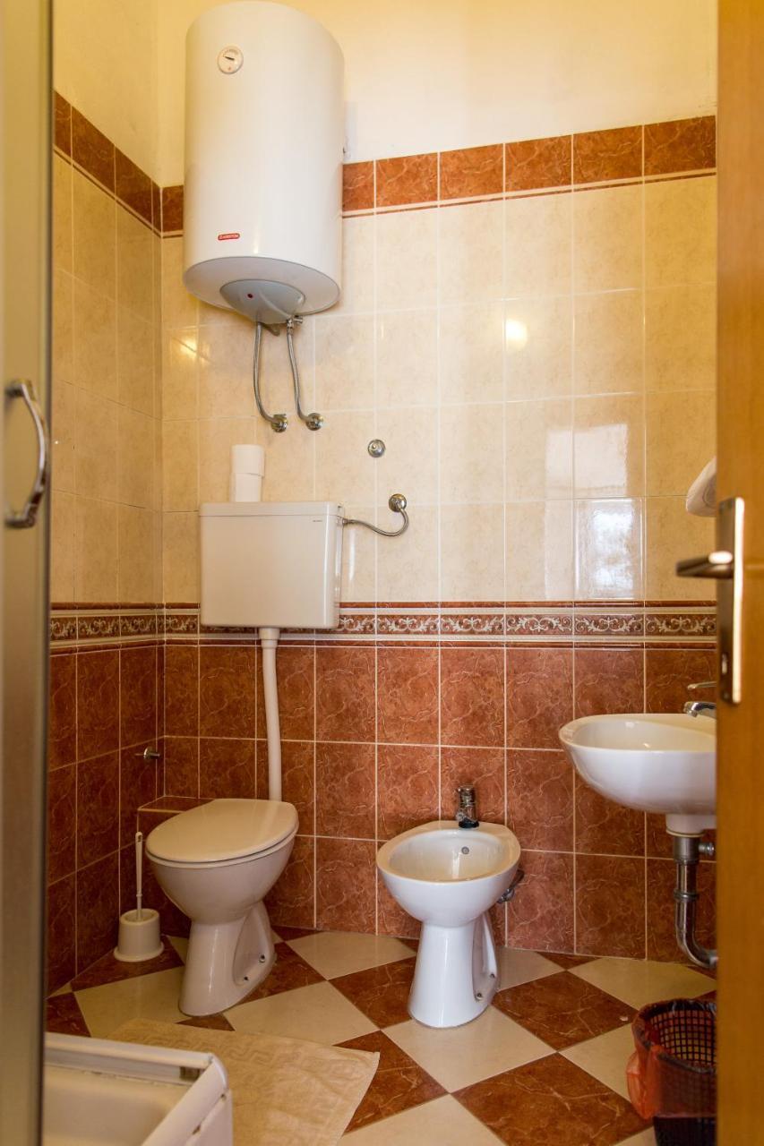 Guest House Mandarina بودفا المظهر الخارجي الصورة