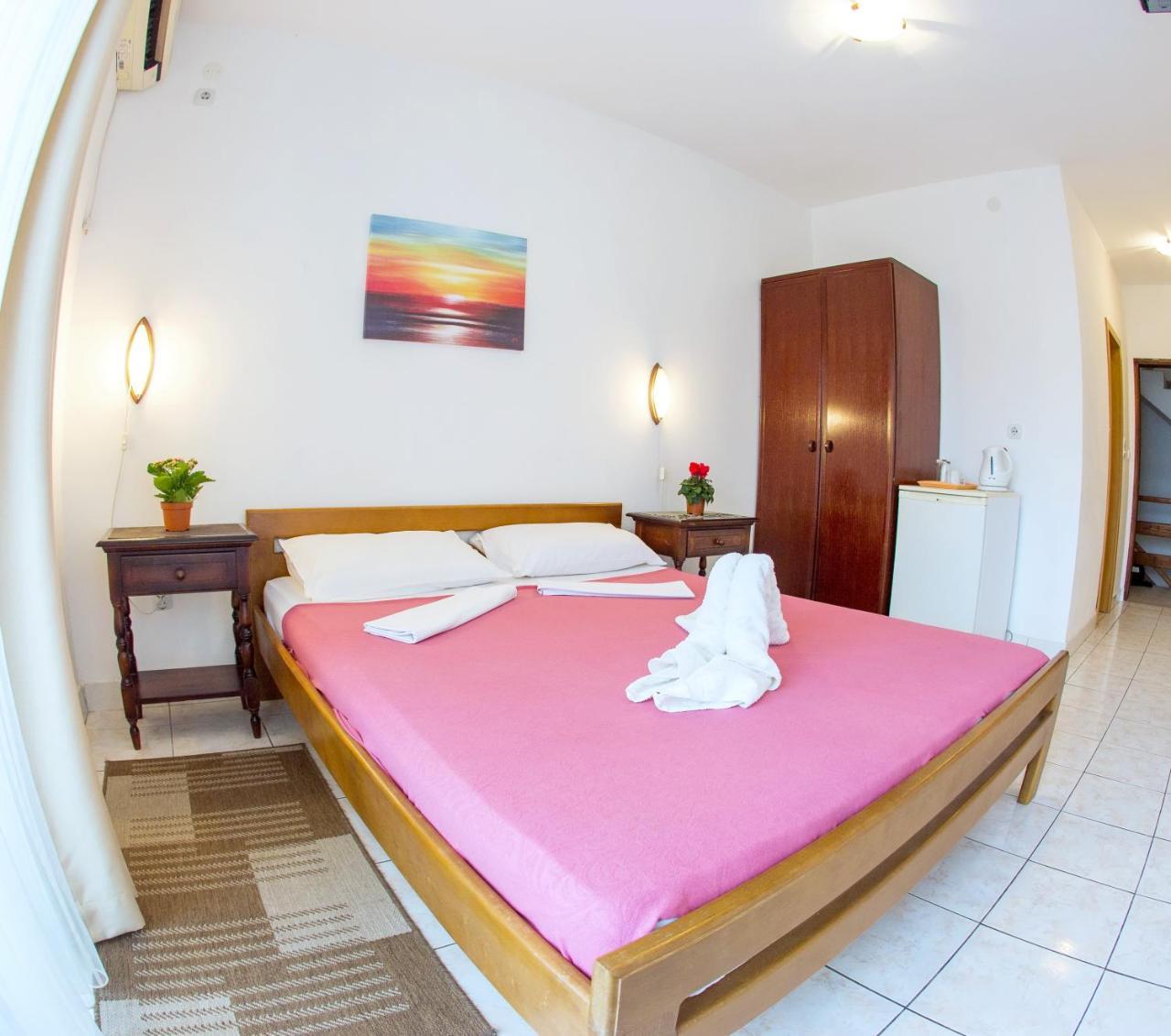 Guest House Mandarina بودفا المظهر الخارجي الصورة