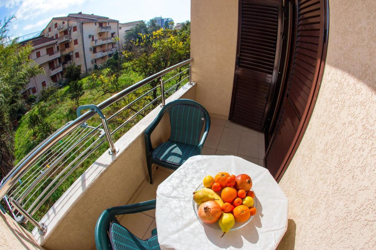 Guest House Mandarina بودفا المظهر الخارجي الصورة