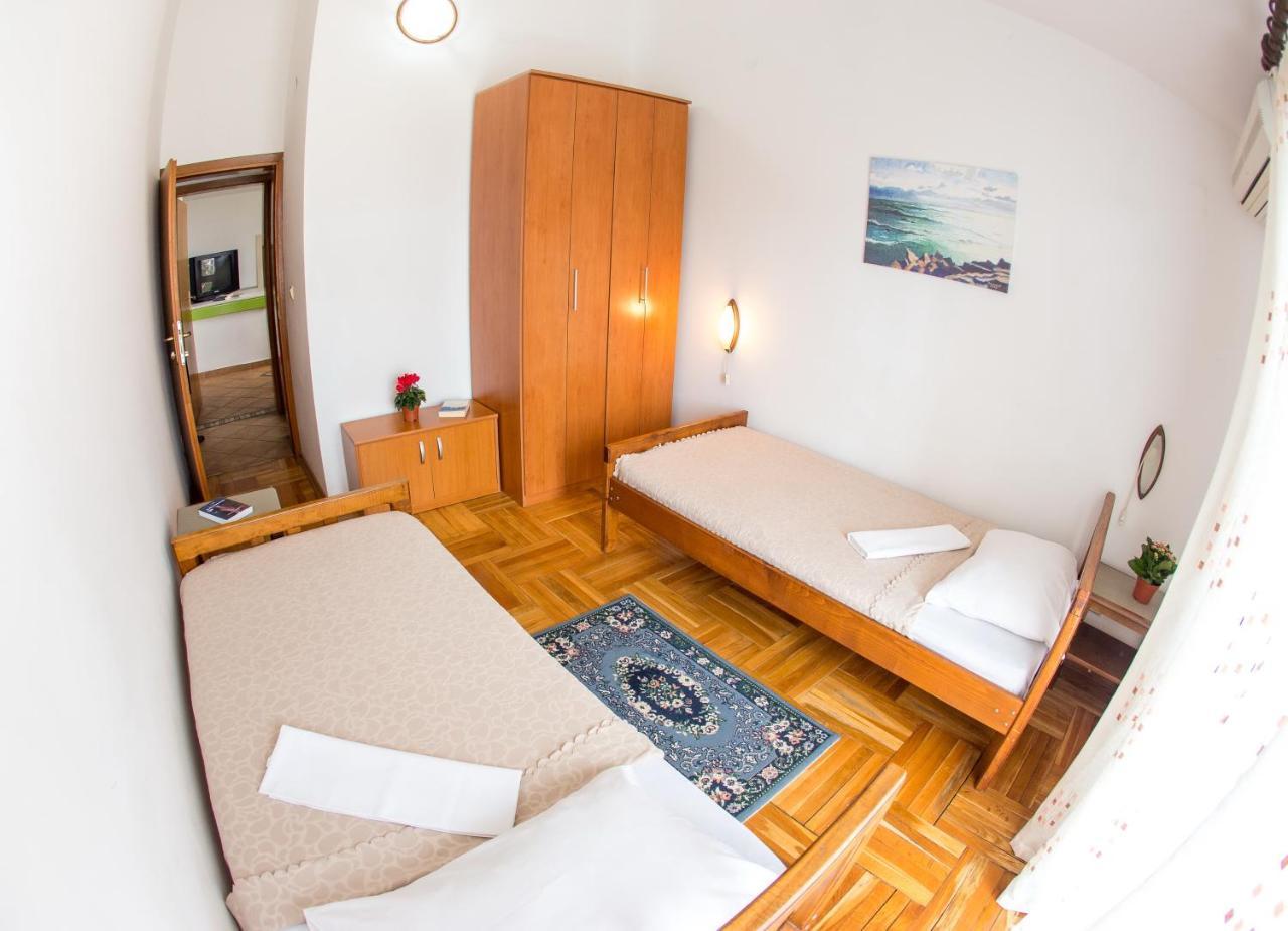Guest House Mandarina بودفا المظهر الخارجي الصورة