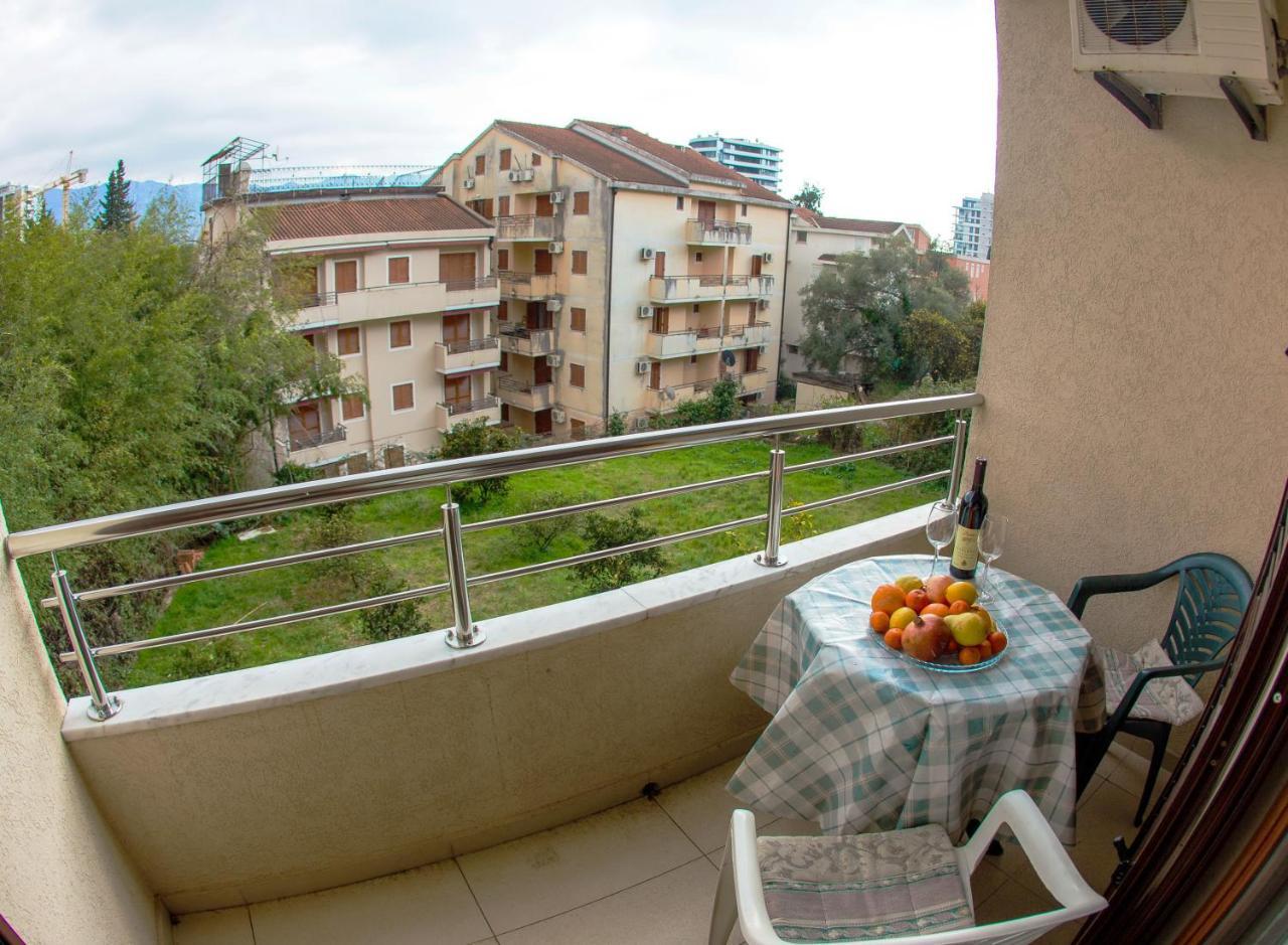 Guest House Mandarina بودفا المظهر الخارجي الصورة